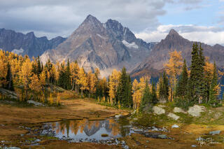Amazing mountain landscape in fall colours.